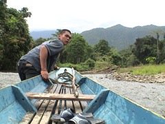 Pinnacles-Borneo-adventure-Sarawak-boat