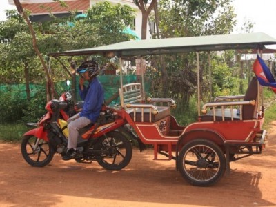 tuk tuk driver in cambodia