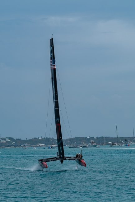 superyacht-regatta-americas-cup-foils