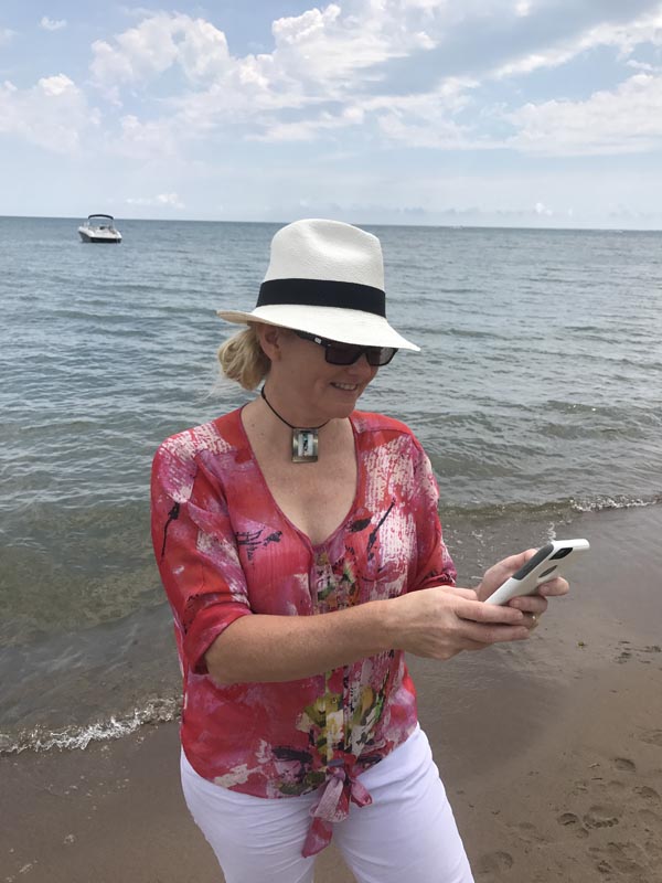 progressive lenses transitions at beach