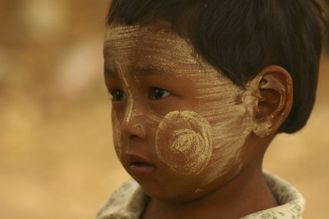Myanmar-Inle-Lake-Talaka-Cheeks Myanmar-Inle-Lake-Talaka-Cheeks