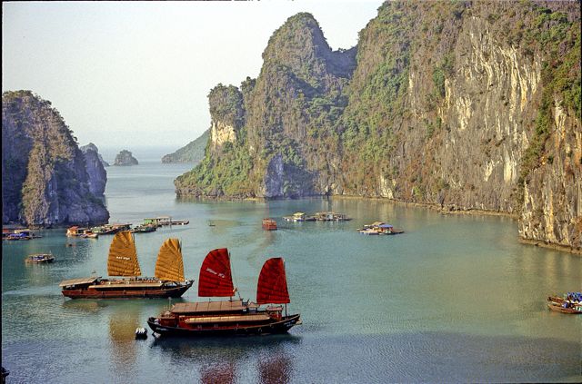 ha-long-bay-vietnman-romantic-scenery A Romantic Cruise through Ha Long Bay