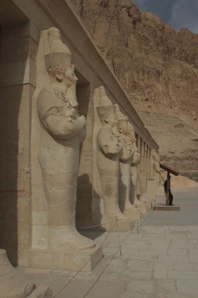 Statues at Hatshepsut Temple