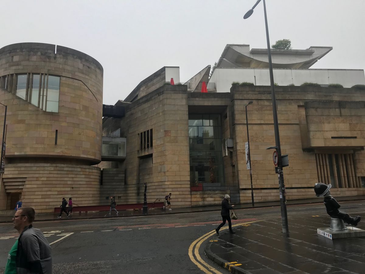 where to stay in edinburgh national museum of scotland