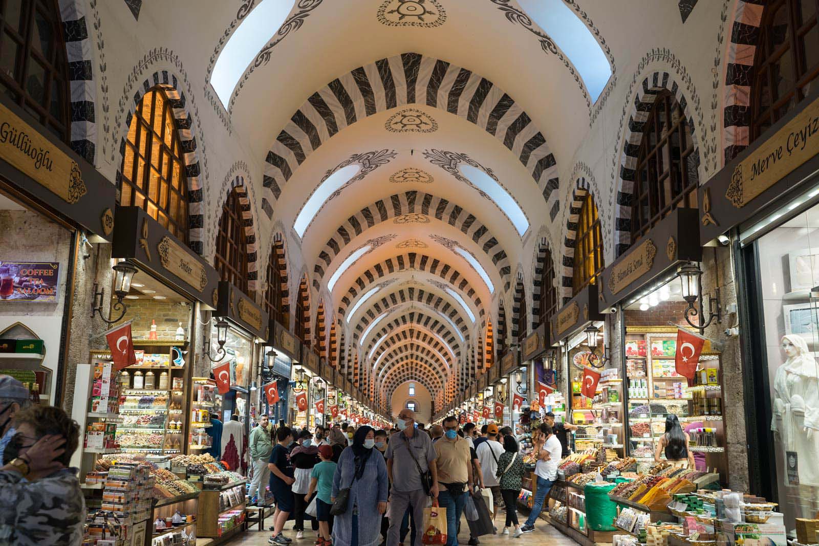 3 days in istanbul itinerary spice bazaar