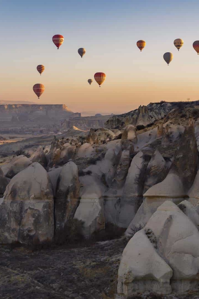 most beautiful places in the world to visit cappadoccia balloons