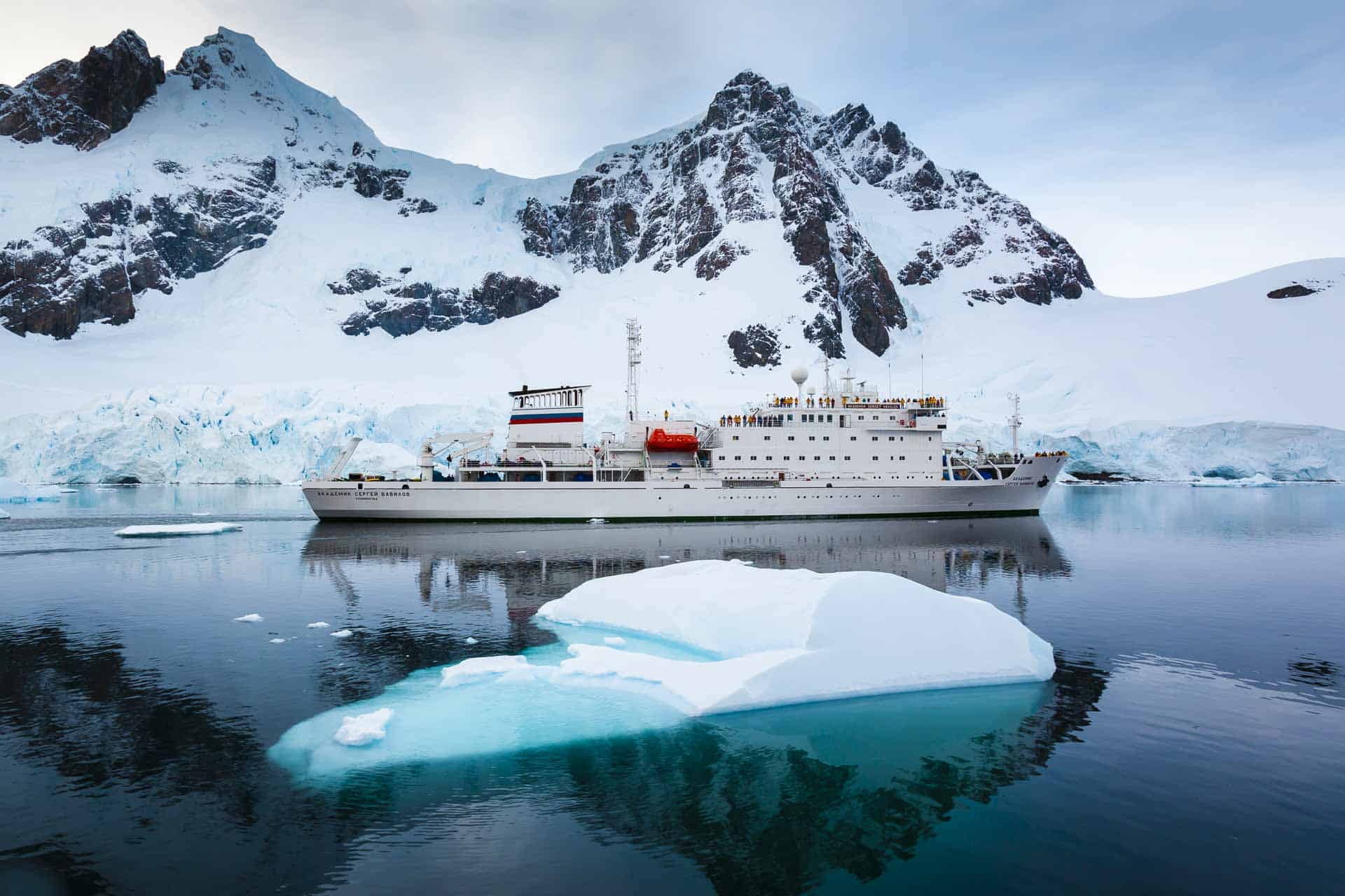 antarctica eco tourism