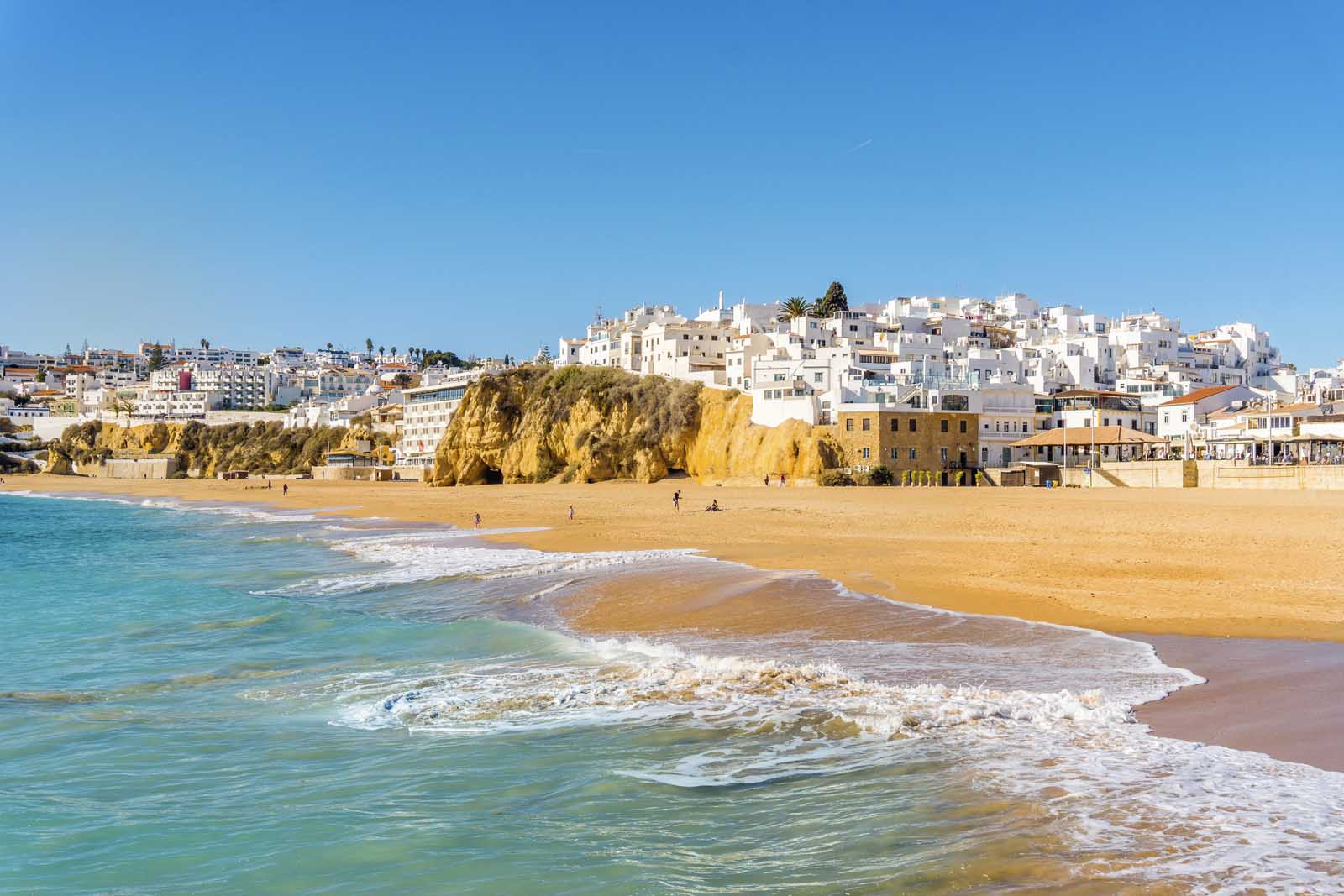 Praia na Cidade Branca de Albufeira Algarve