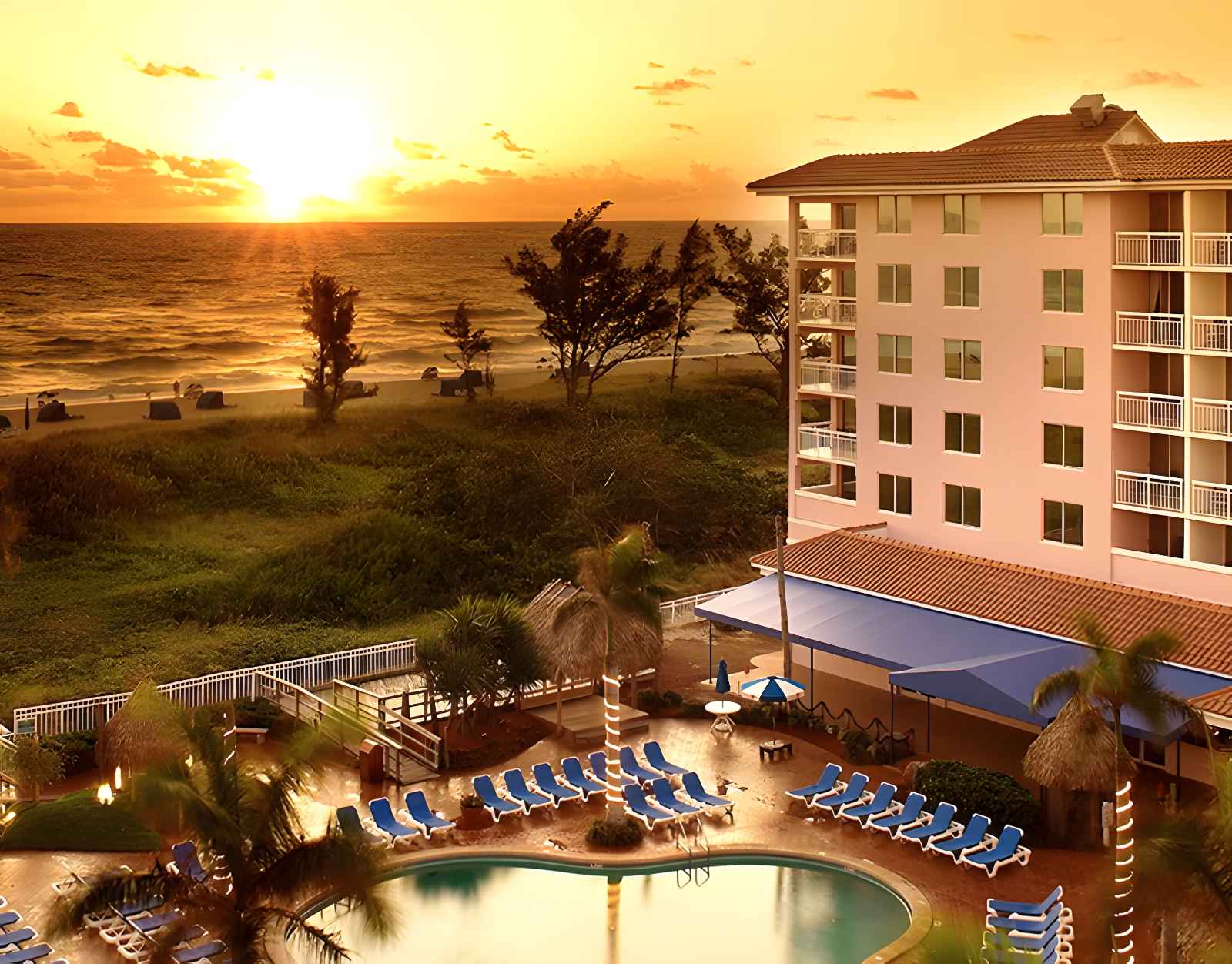 Best Beach Resorts in Florida Palm Beach Shores Resort and Vacation Villas2