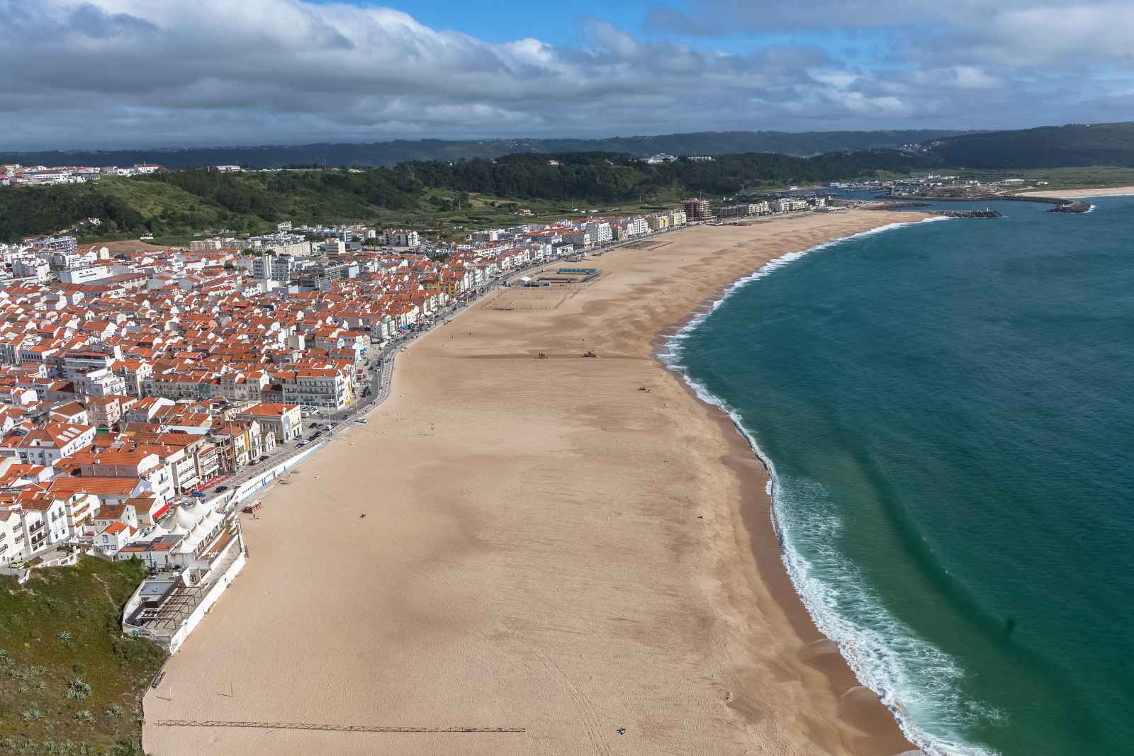 Best Beaches in Portugal Praia da Nazare