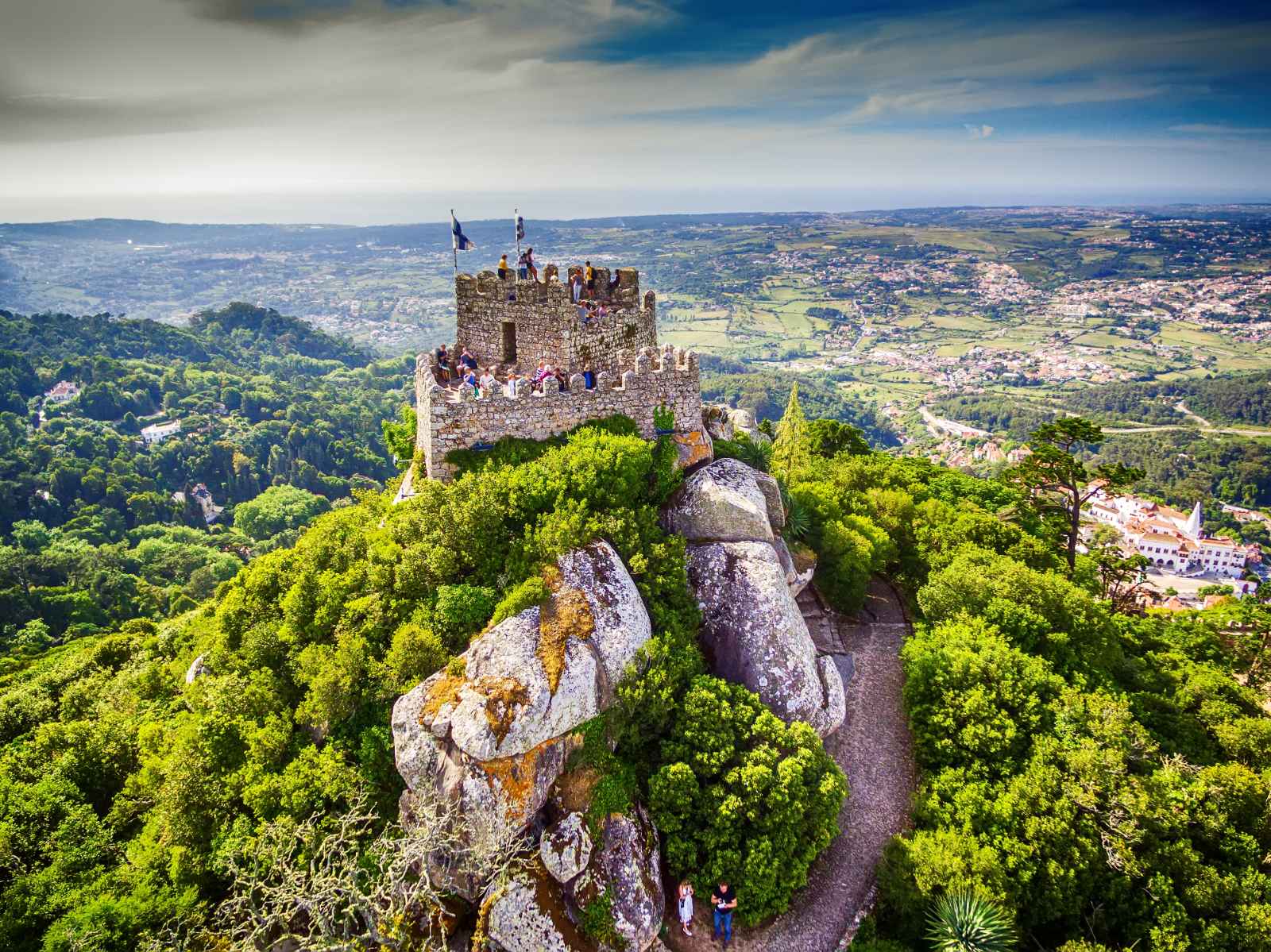 Best Day Trips From Lisbon Castelo dos Mouros