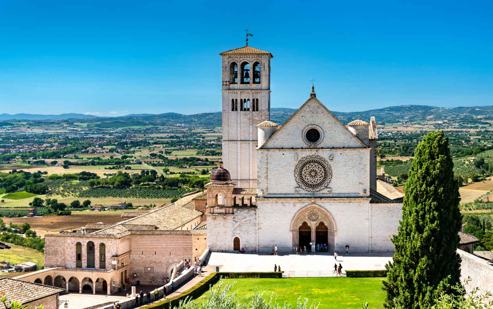 Best Day Trips from Rome Basilica of Saint Francis Assisi