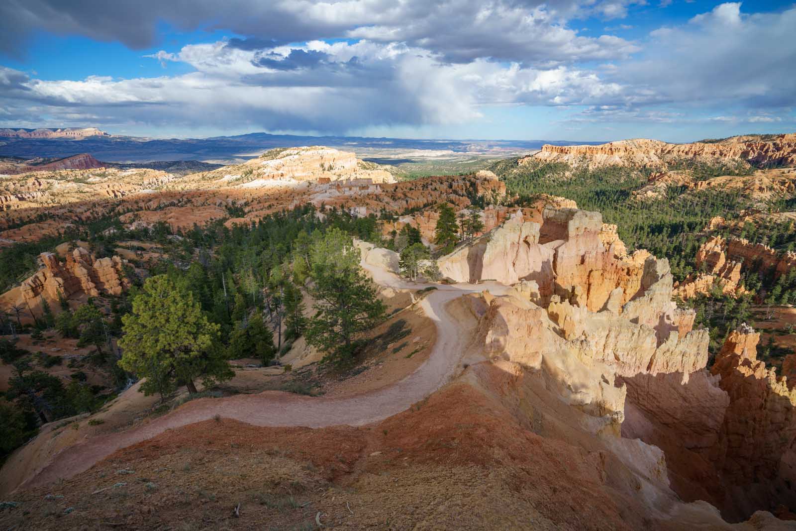 Best Hikes in Bryce Canyon Rim Trail