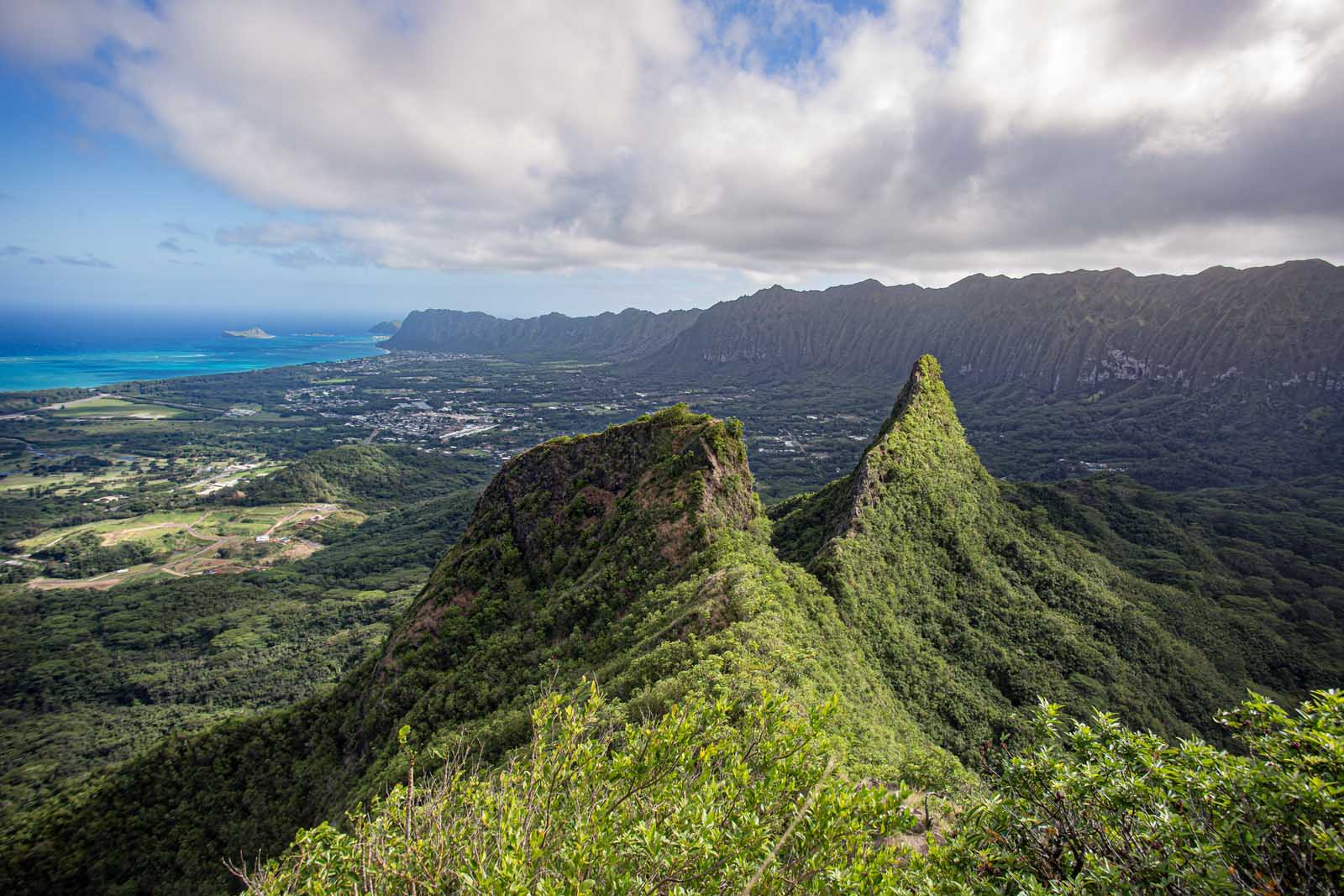 Best Hikes in Oahu Olomana 3 Peaks Hike