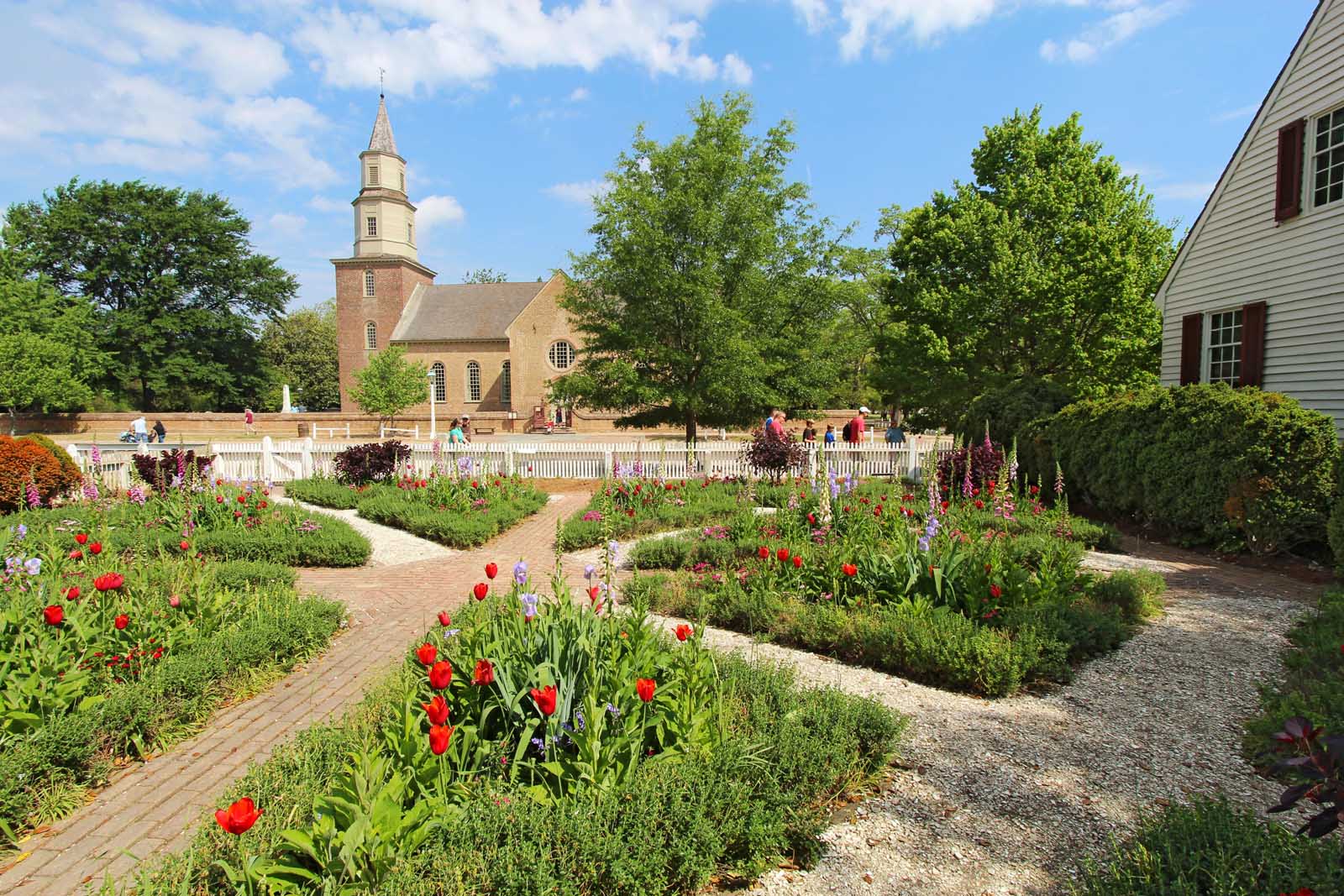 Best Places to visit in Summer Colonial Williamsburg Virginia USA