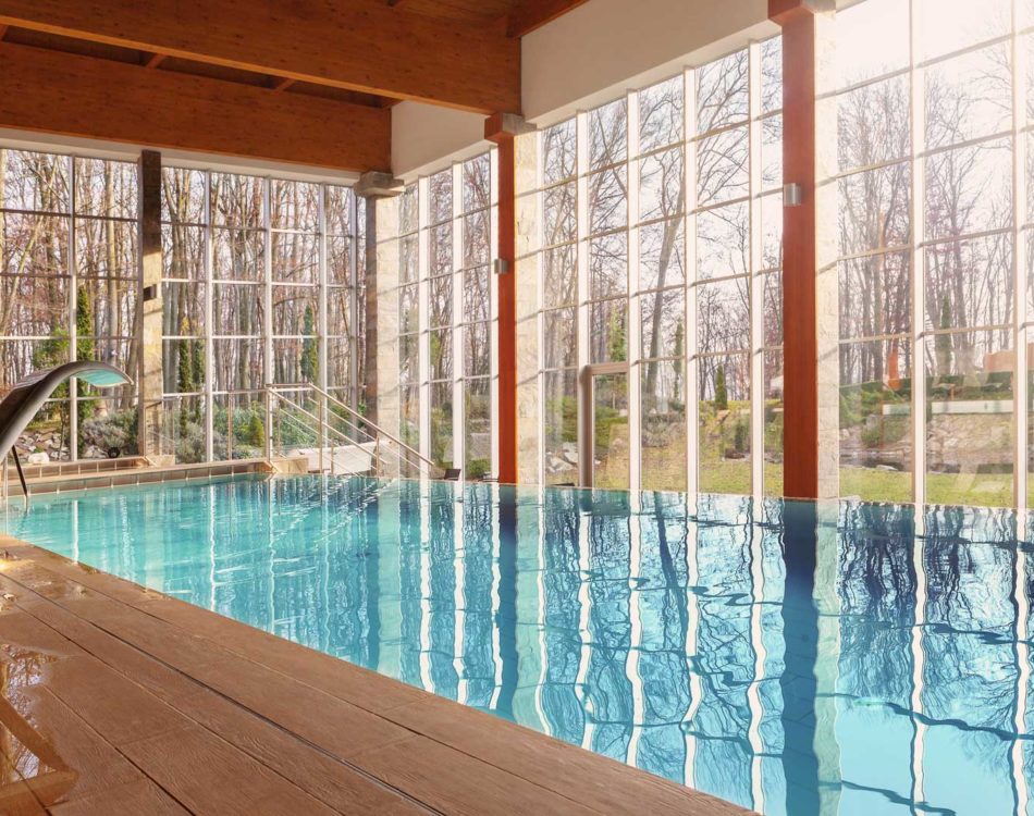 The 15 Best Spas in Ontario: Wellness Retreats To Pamper Yourself