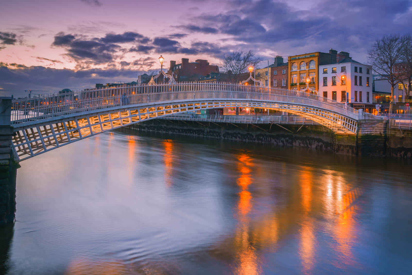 Best Things to do in Dublin ha'penny bridge 