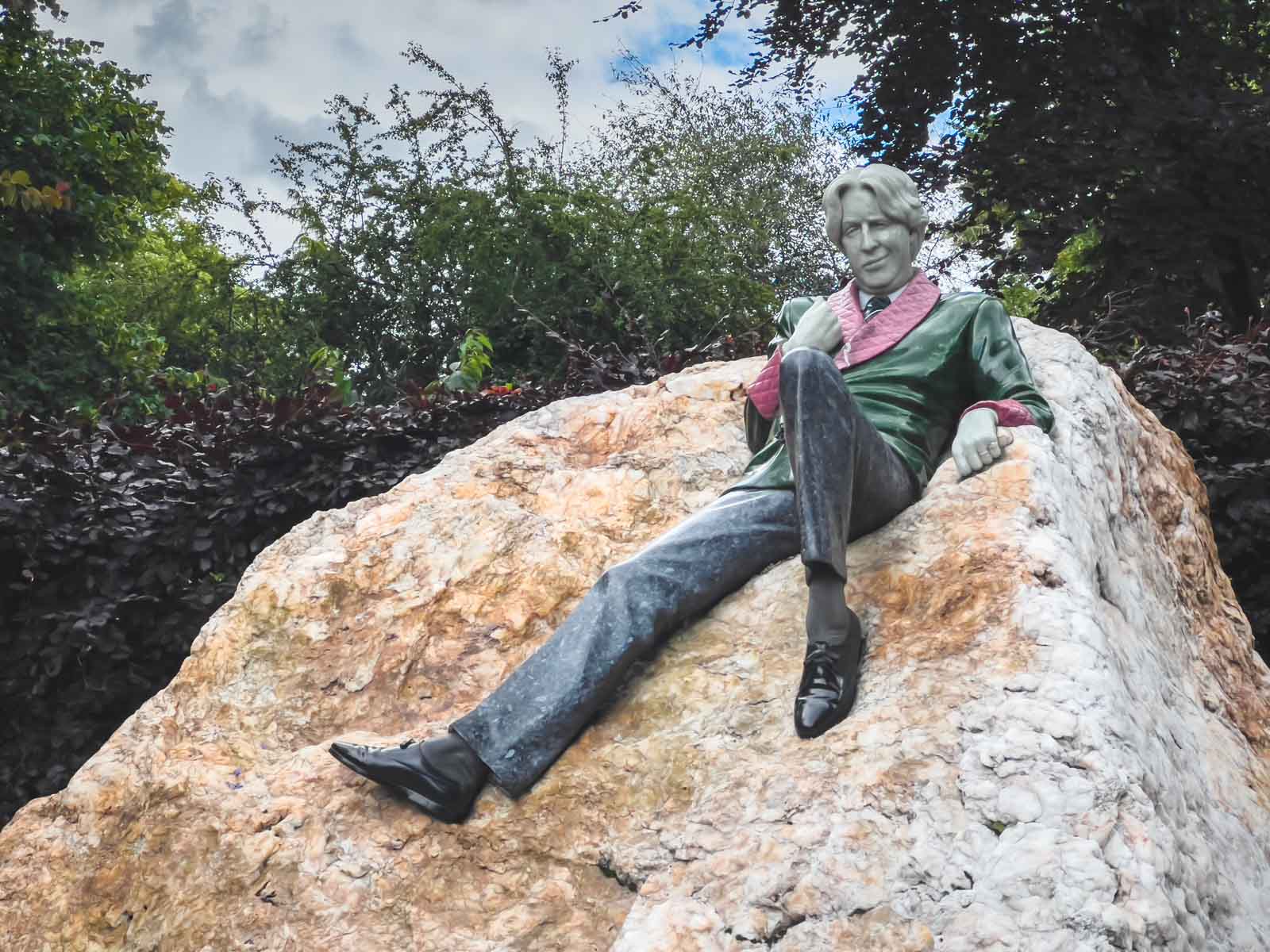 Best Things to do in Dublin Oscar Wilde Statue