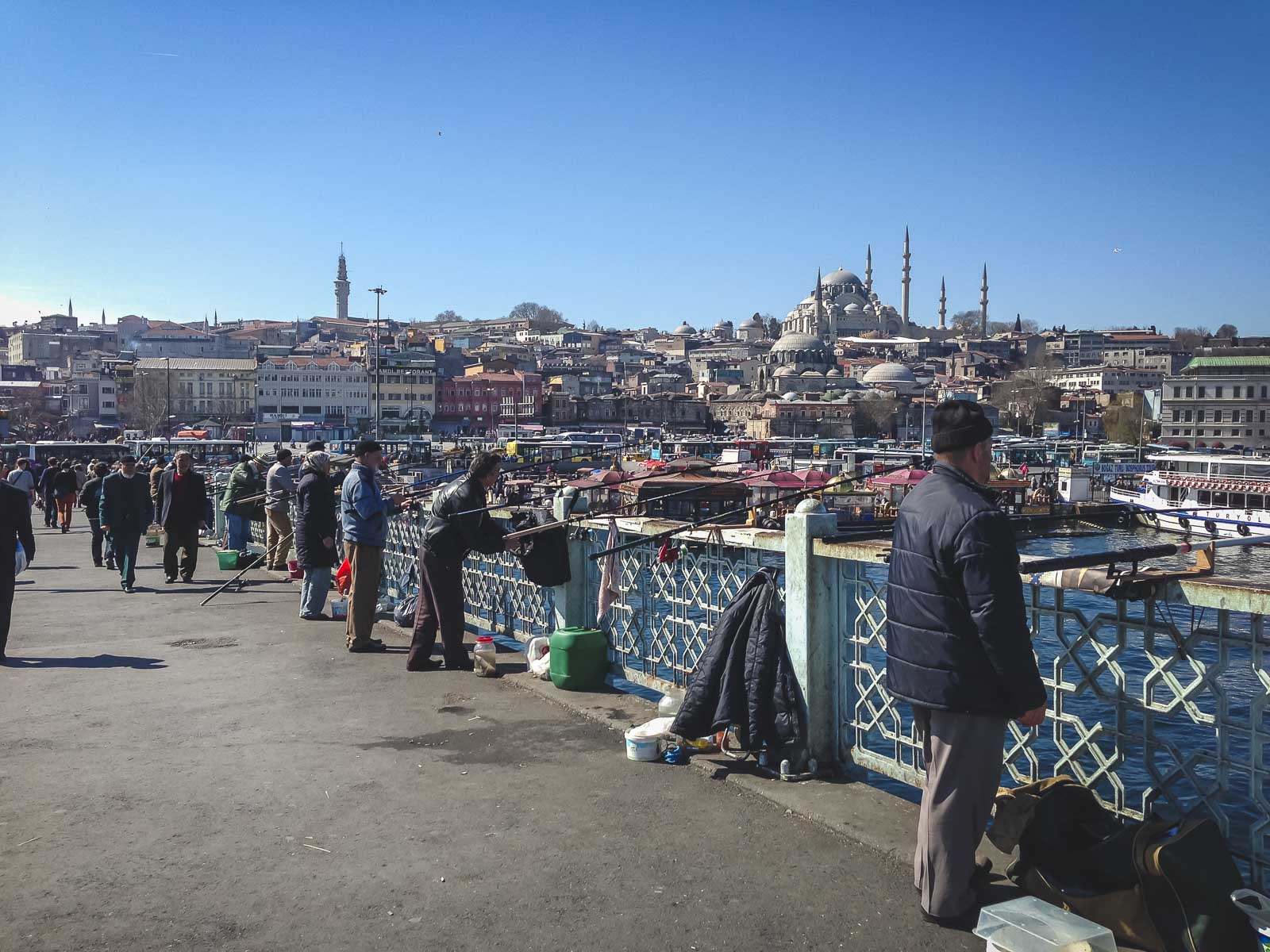Best things to do in Istanbul Galata Bridge