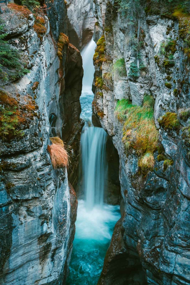 best things to do in jasper Canada Maligne canyon 