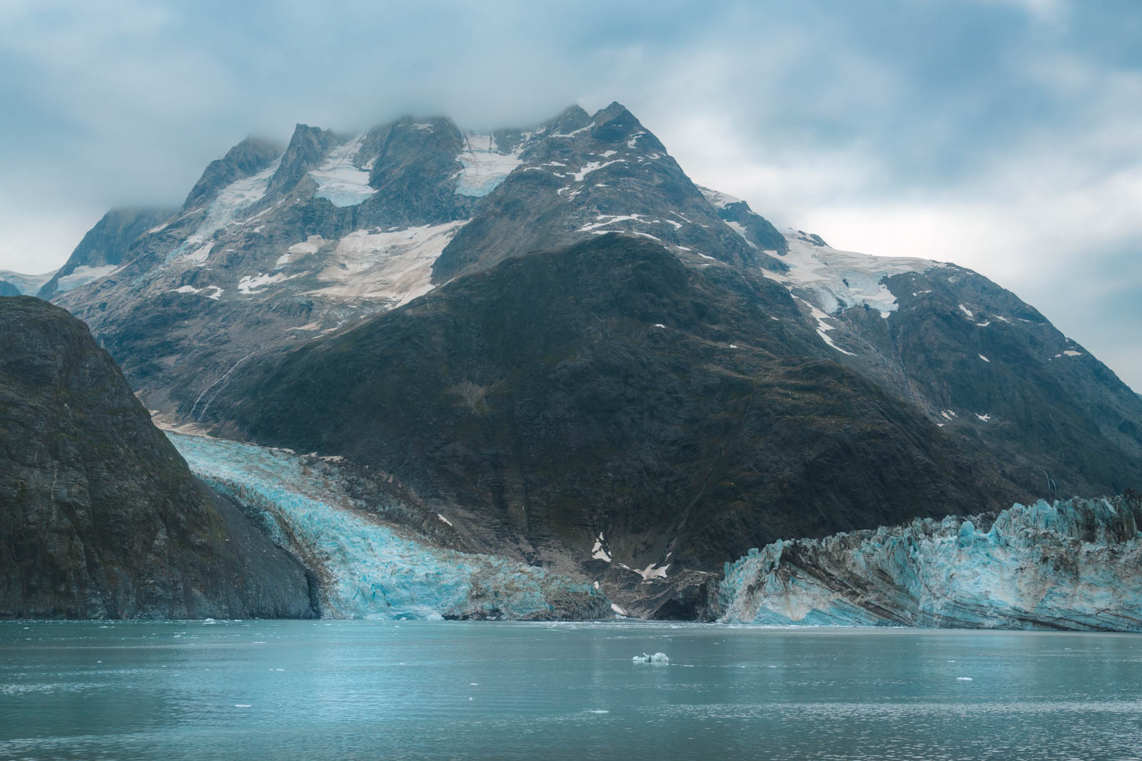 Best Things to do in Alaska Johns Hopkins Glacier