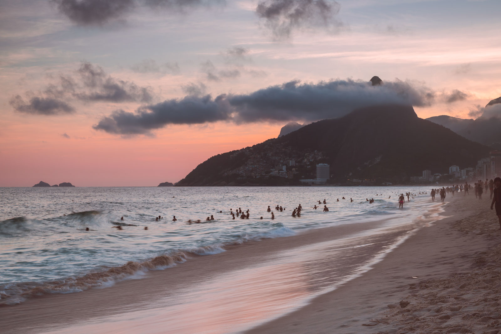 Best things to do in Rio de Janeiro Ipanema Beach