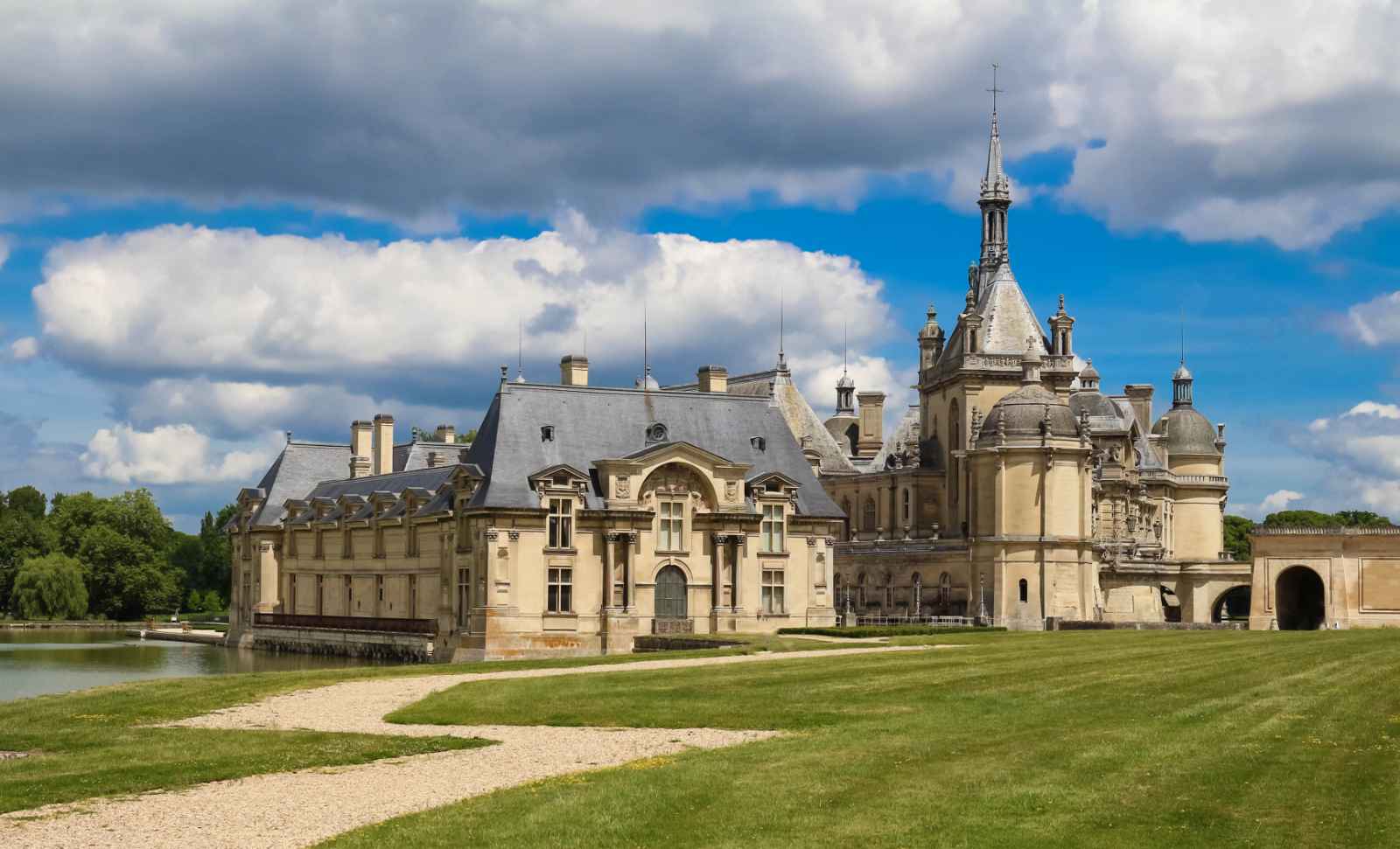 Best day trips from paris Domaine De Chantilly