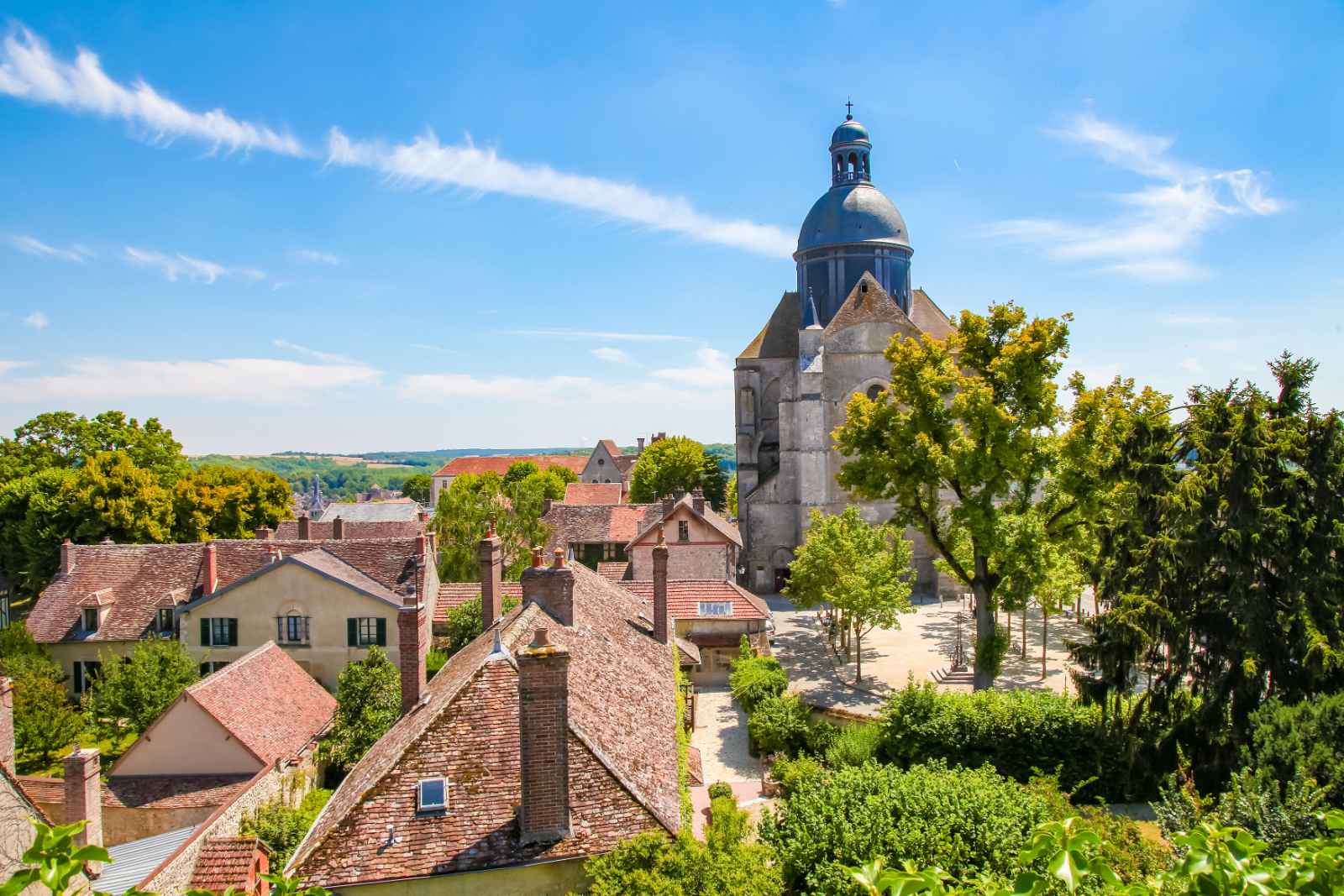 Best day trips from paris Provins