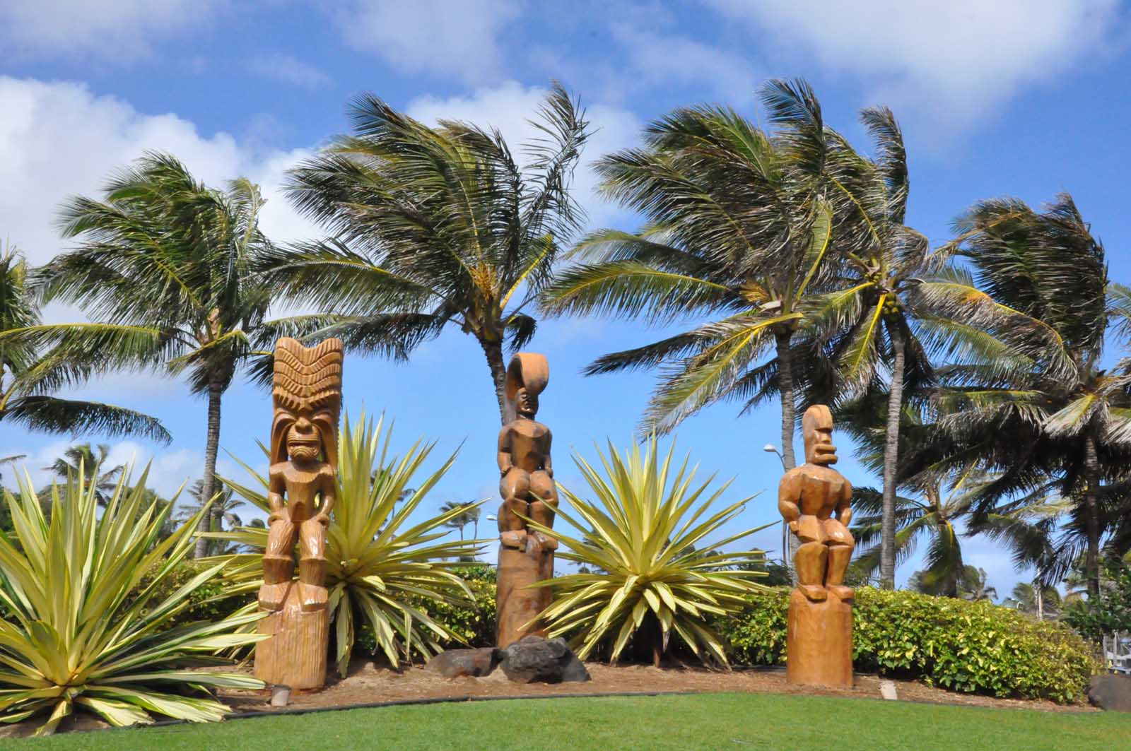 Best things to do in Honolulu Polynesia Cultural Center