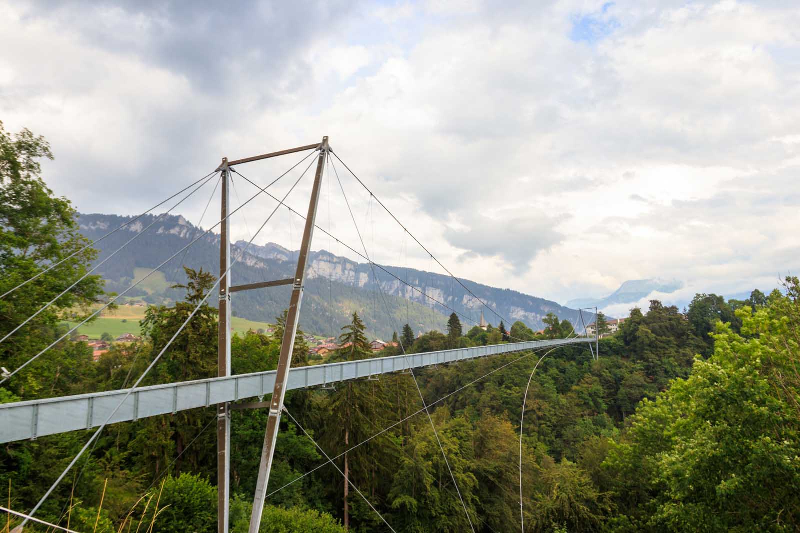 Melhores coisas para fazer em Interlaken Suíça Ponte Panorâmica Sigriswil