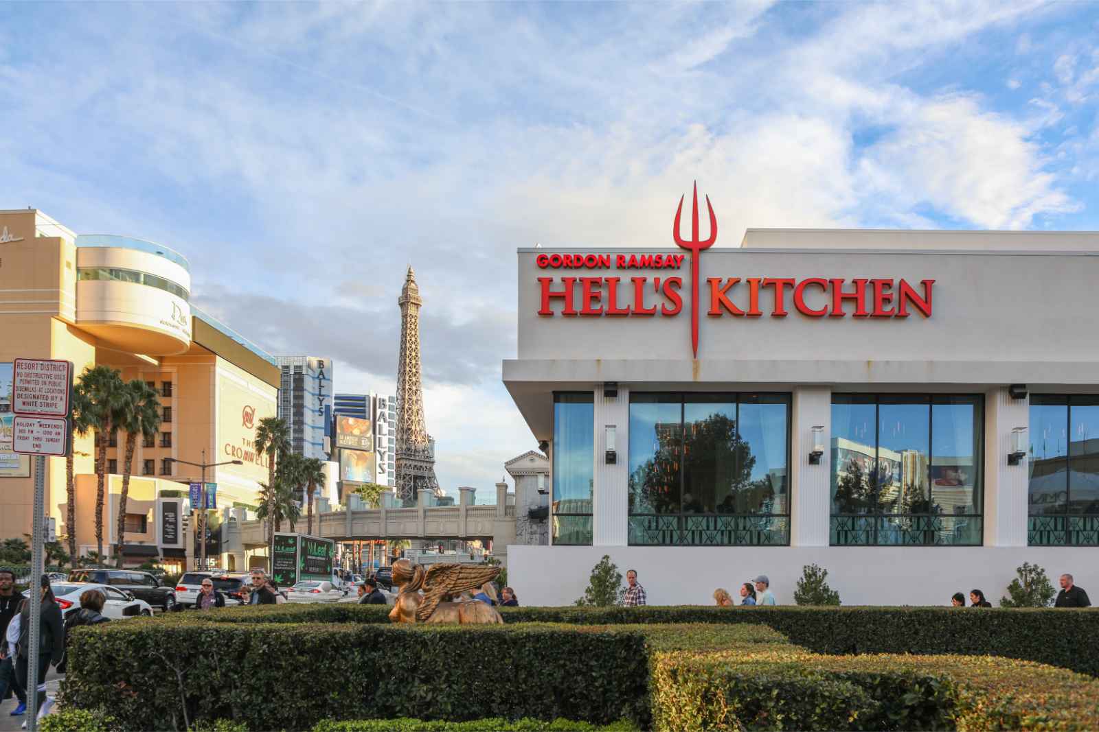 Best things to do in Las Vegas Celebrity Restaurant Ramsey's Hell's Kitchen