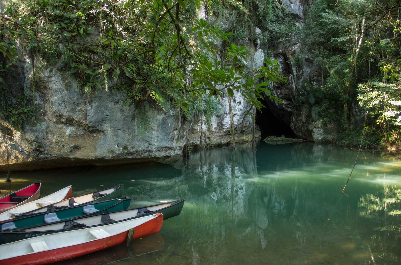 Best things to do in San Ignacio Belize Barton Creek Cave Tour