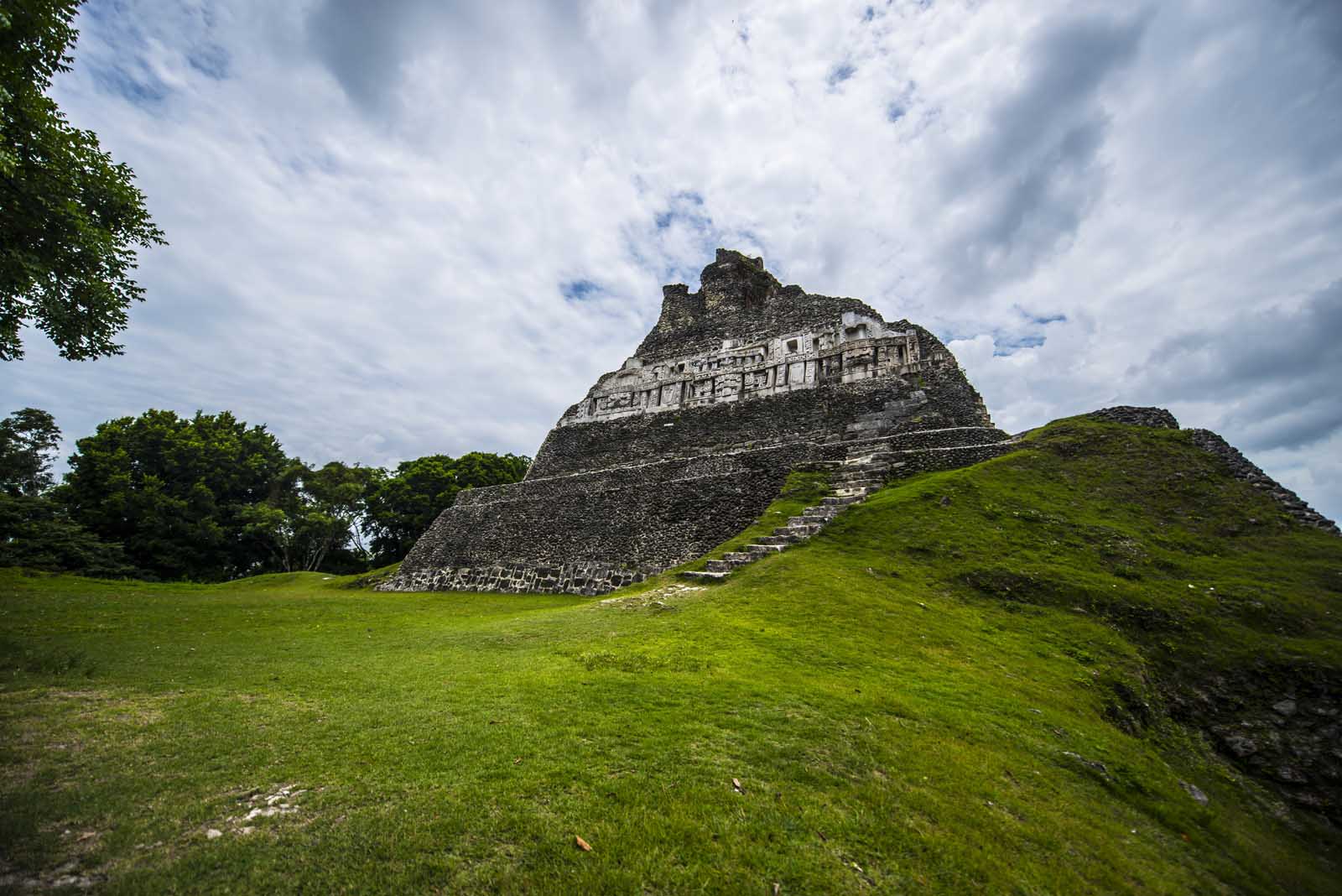 Best Things to do in San Ignacio Belize Xunantunich Mayan Ruins