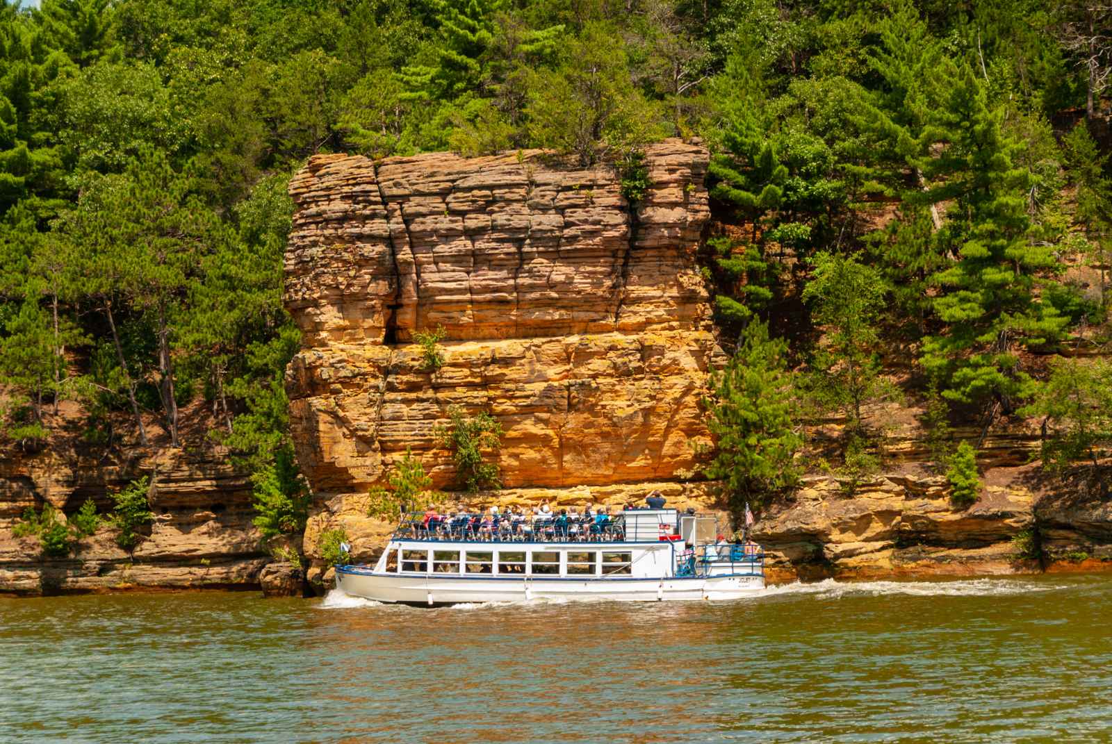 Best things to do in Wisconsin Dells boat Tour