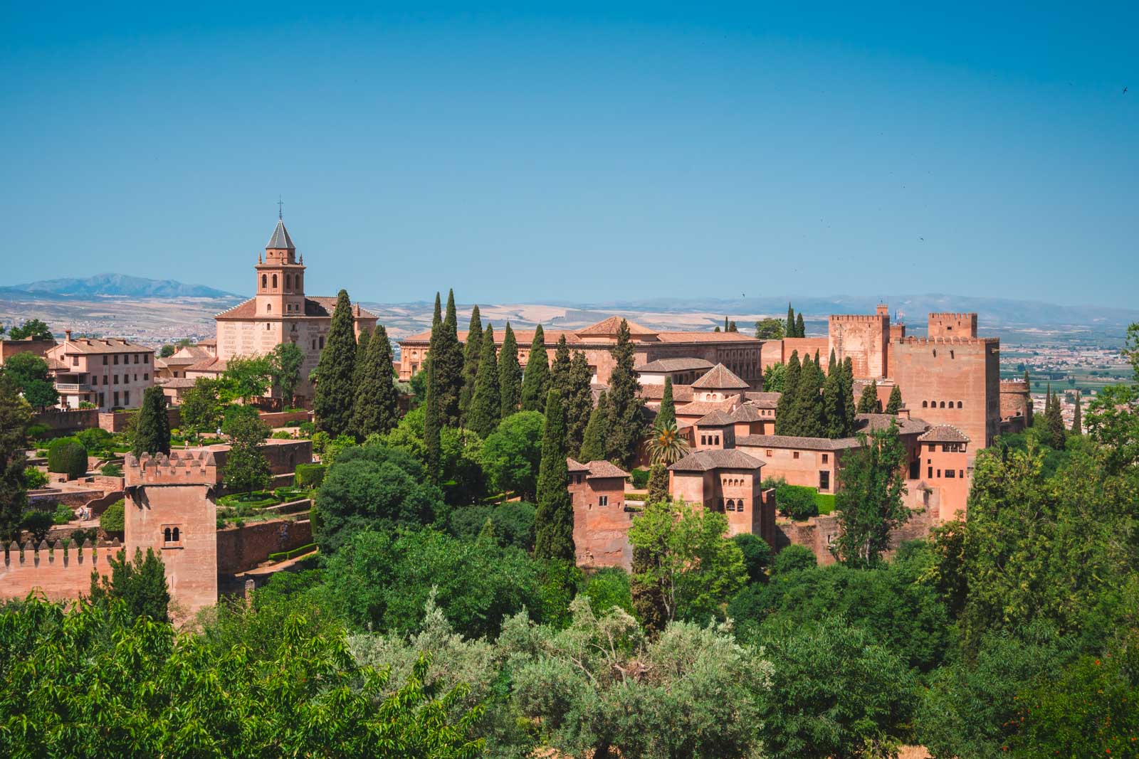 Best Time To Visit The alhambra granada Andalusia