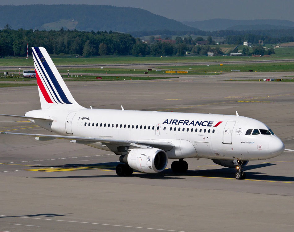 Cheapest Ways to get from Orly & Charles de Gaulle (CDG) to Paris