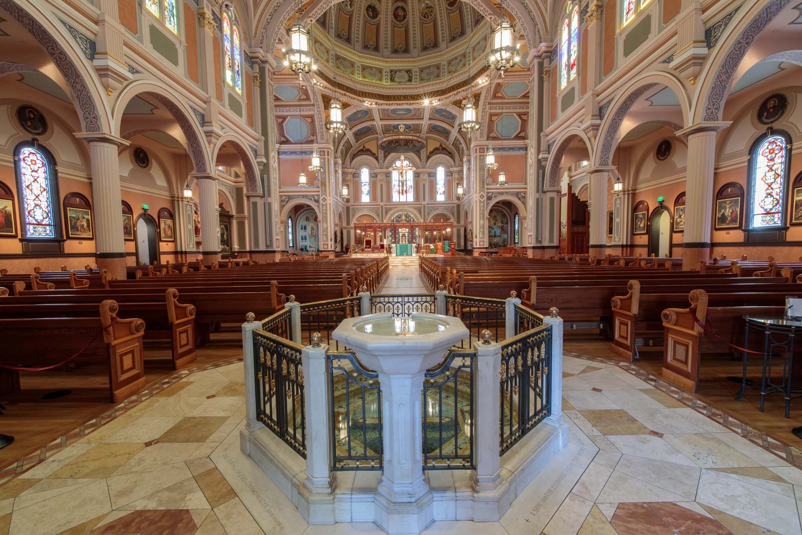 Cathedral Of The Blessed Sacrament in Sacramento