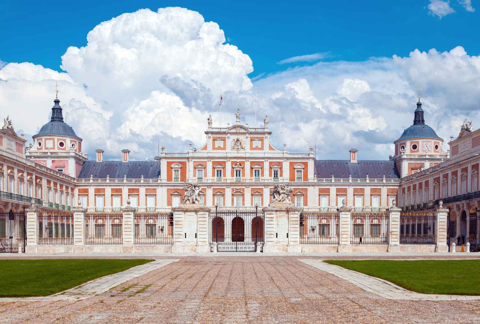 Day Trips From Madrid Royal Palace of Aranjuez