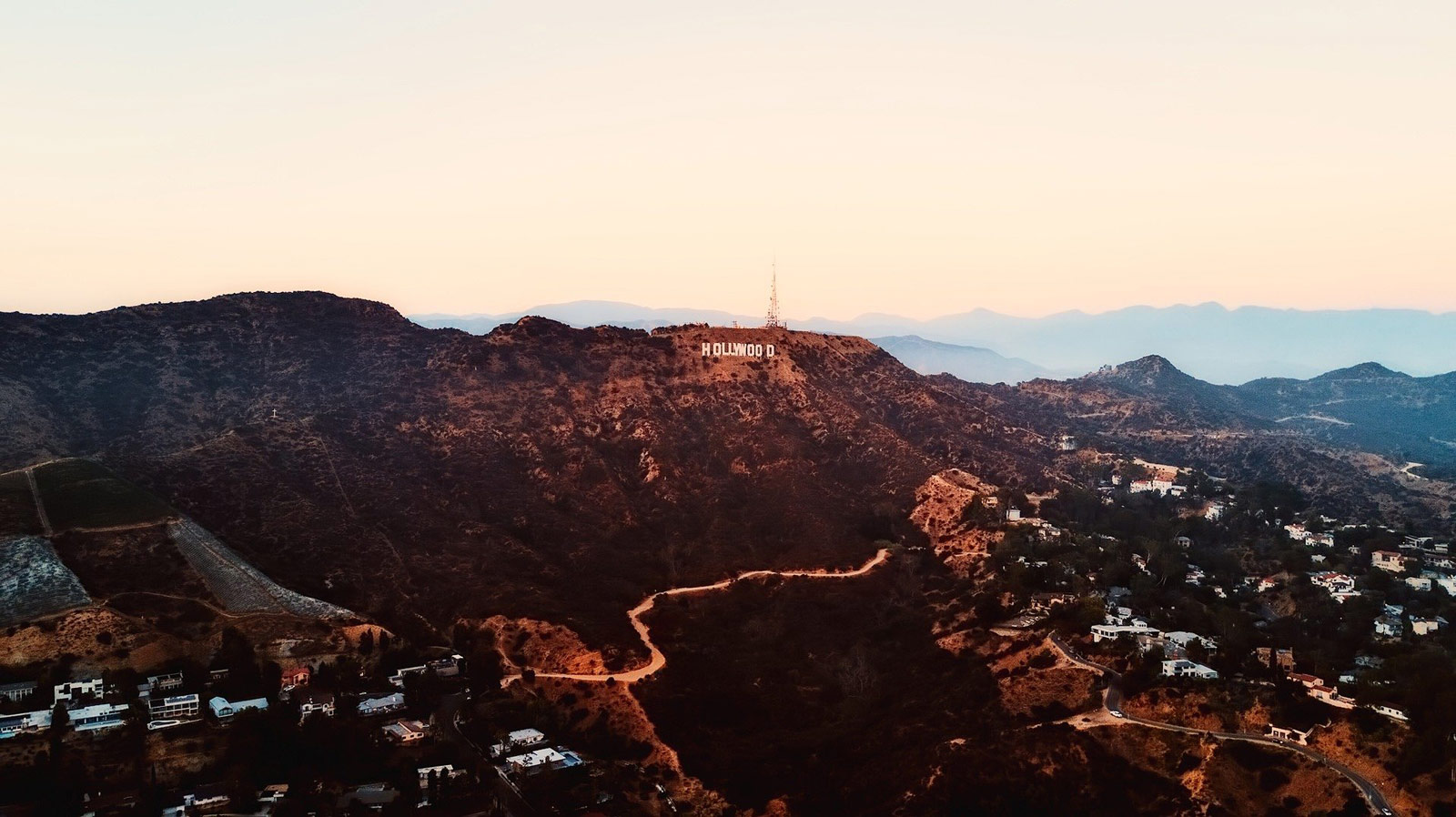 california facts Hollywood sign California