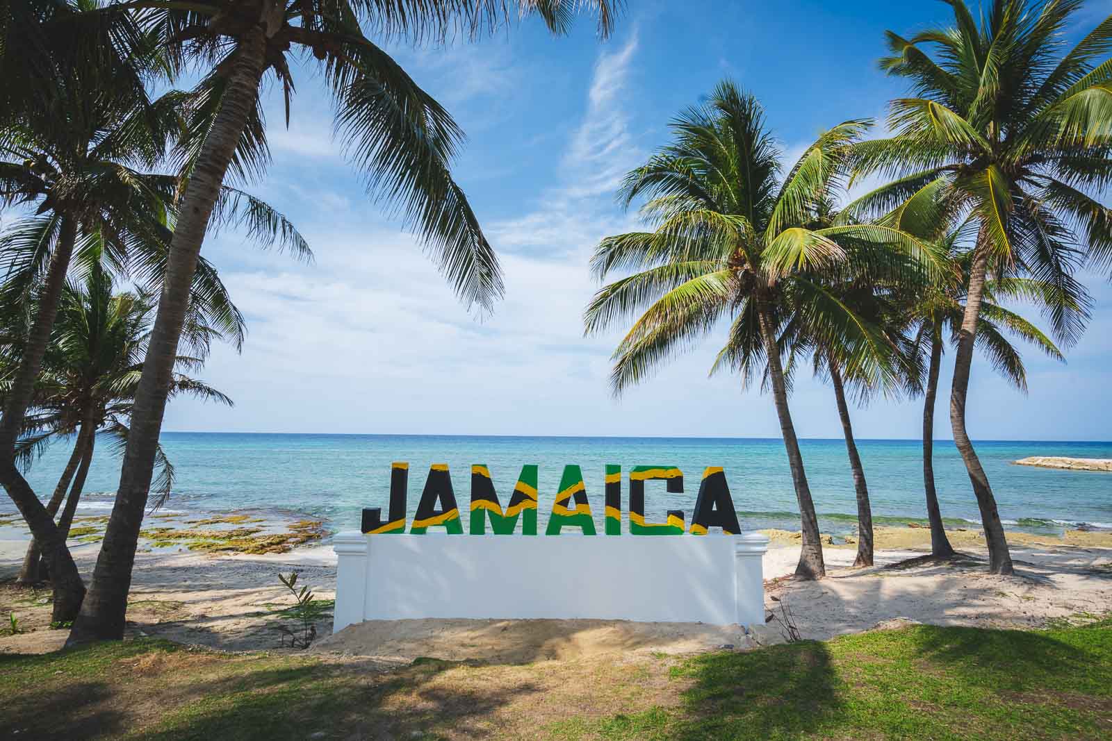 Facts about the Jamaican Flag