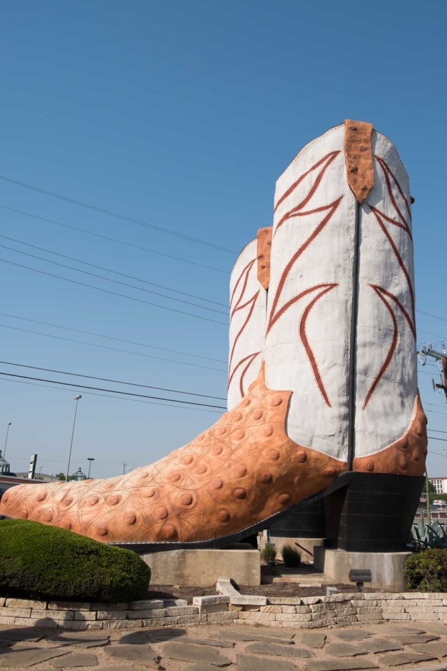 Fcts about Texas Largest Cowboy Boots
