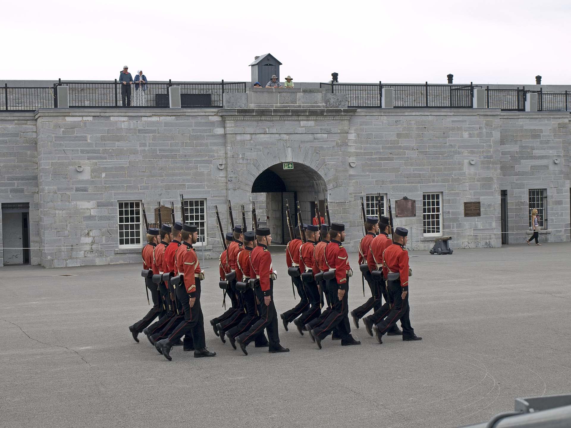soldiers at fort henry