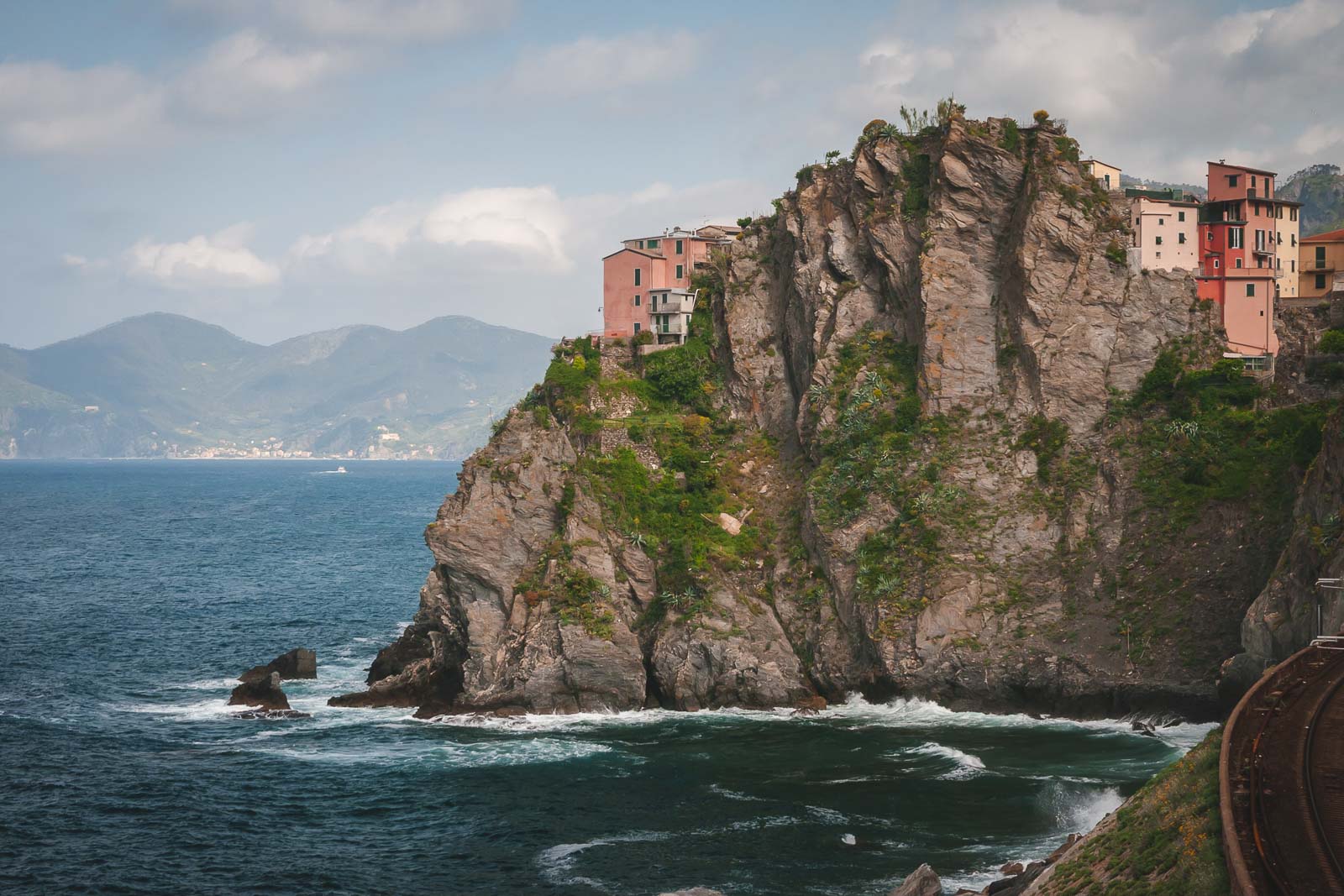 How to get to cinque Terre