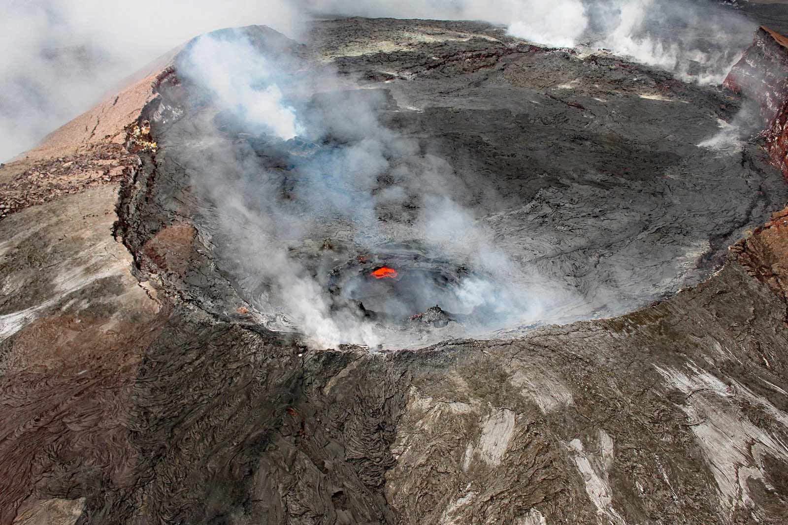 Things to do on the Big island Hawaii Volcanoes National Park