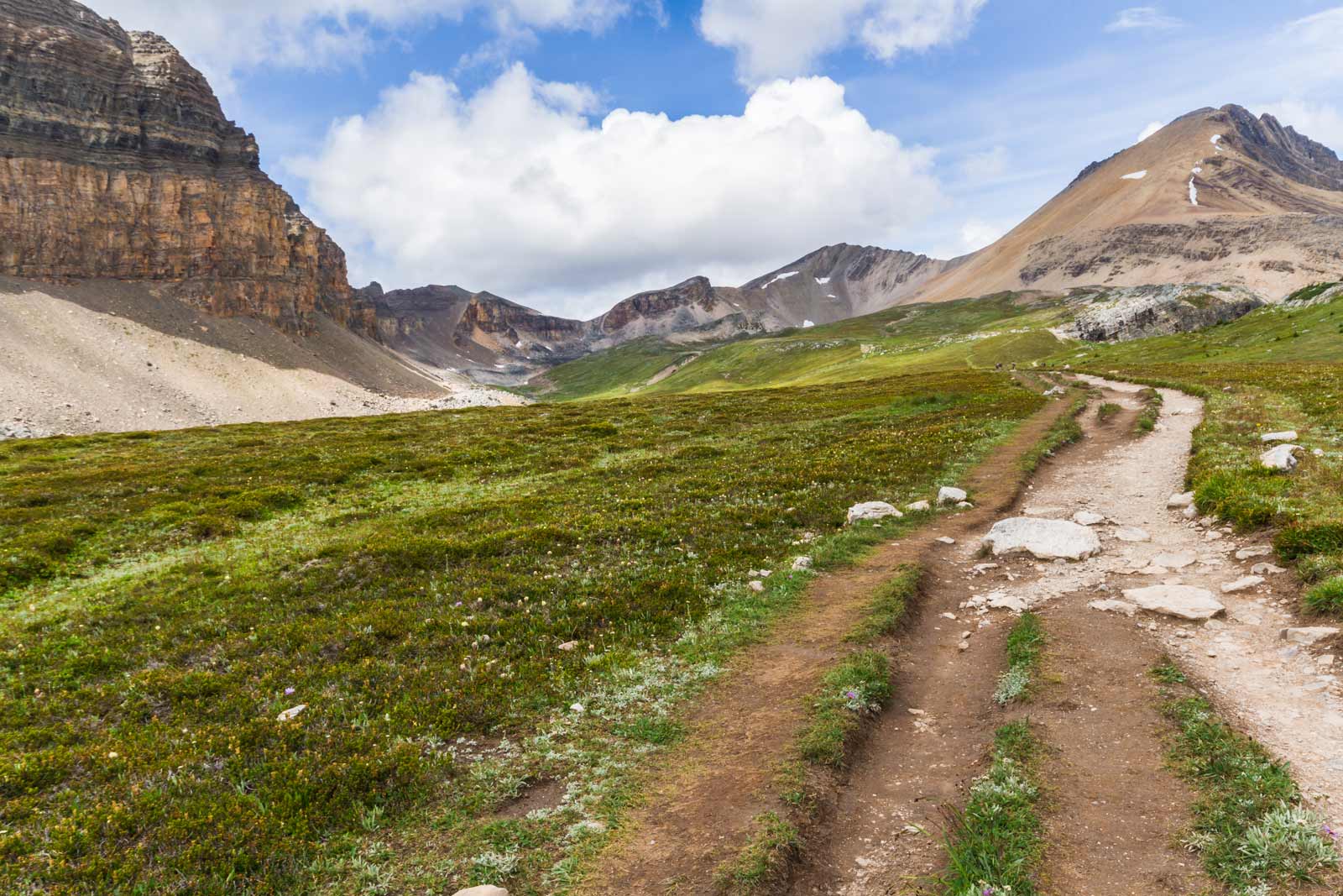 Helen Lake Hiking Trail in Banff