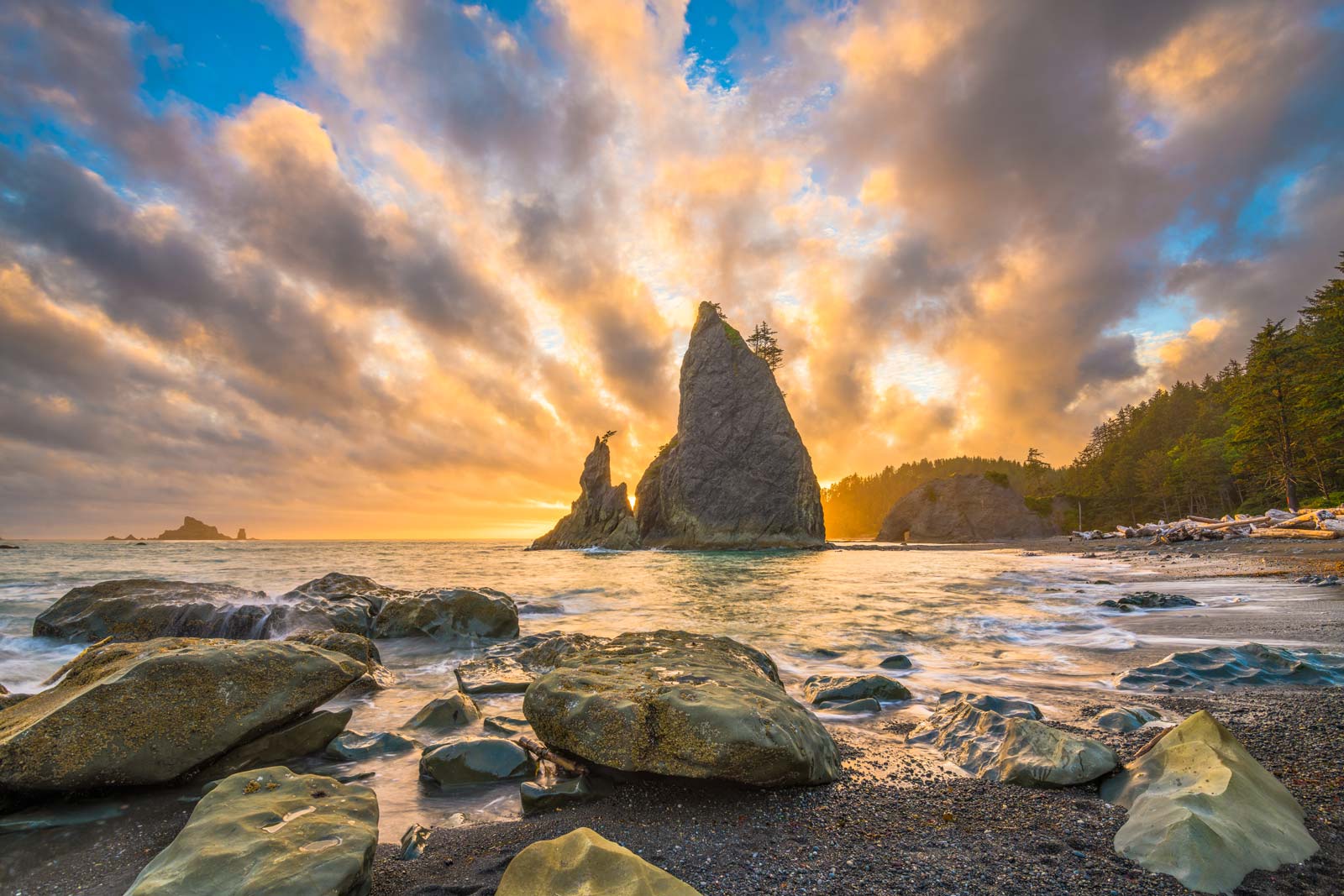 Best Hikes in Olympic National Park Rialto Beach Trail