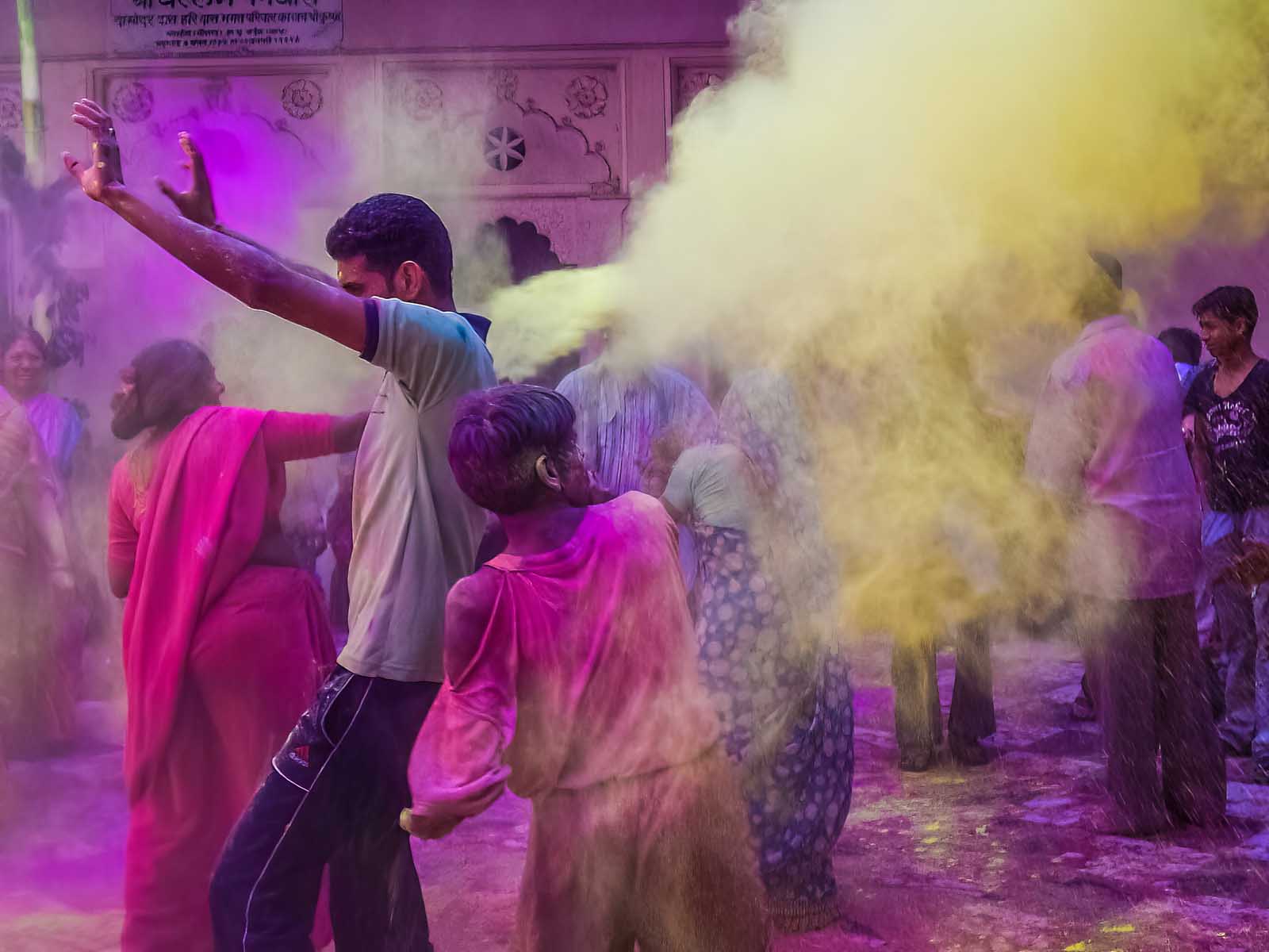 holi is on