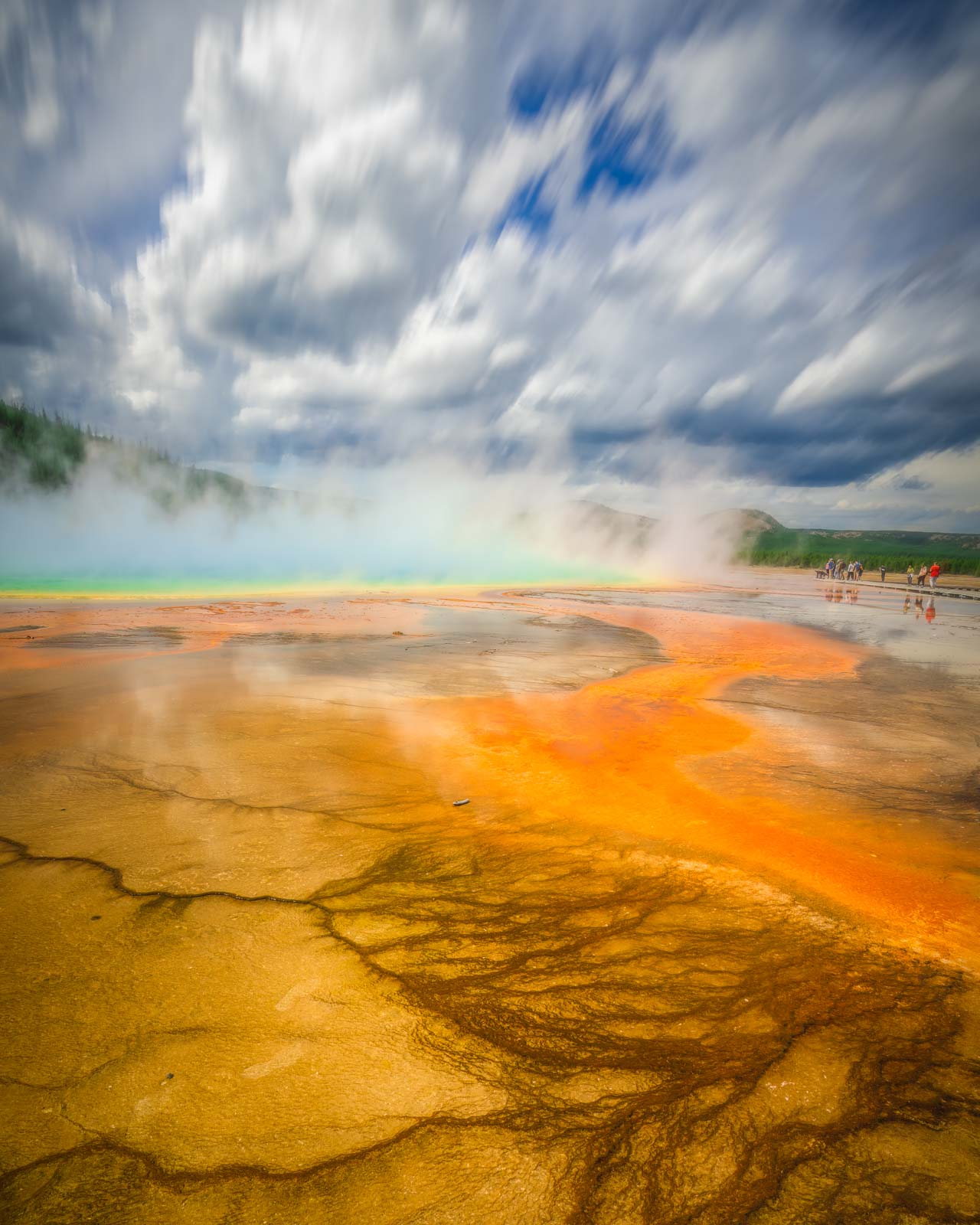 the-essential-guide-to-grand-prismatic-spring-yellowstone