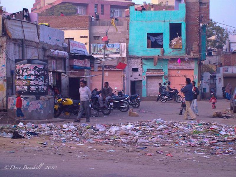 india is filthy garbage in street