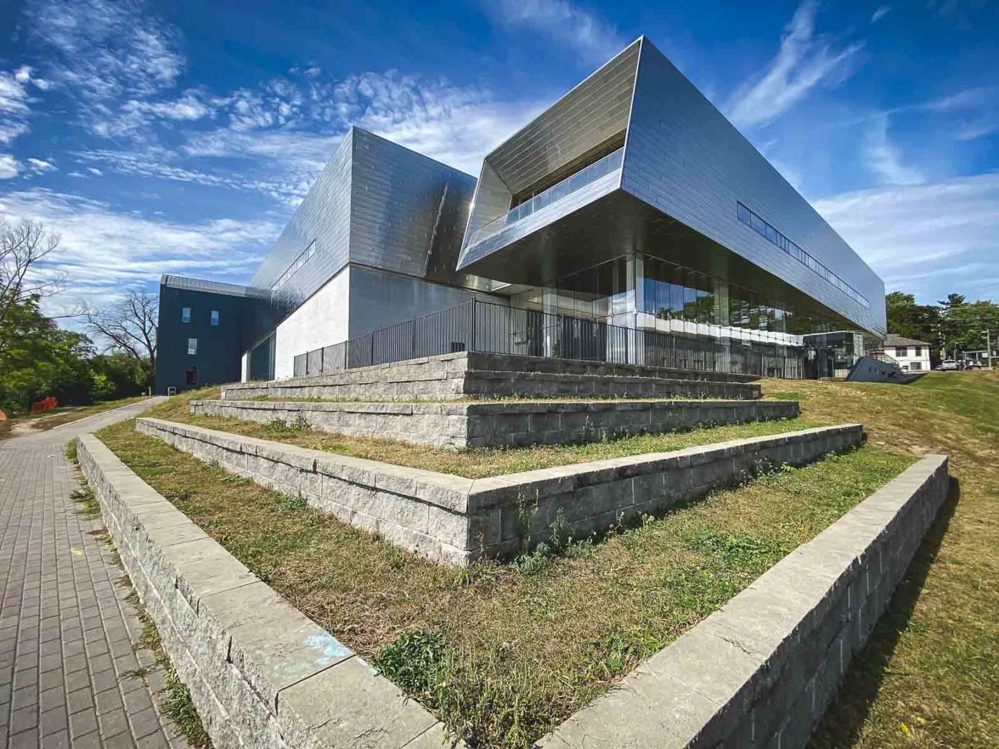 modern architecture in kingston waterfront